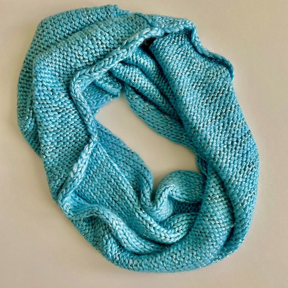 BEBE Aqua shades Knit Infinity scarf Wool Blend - Picture 2 of 6